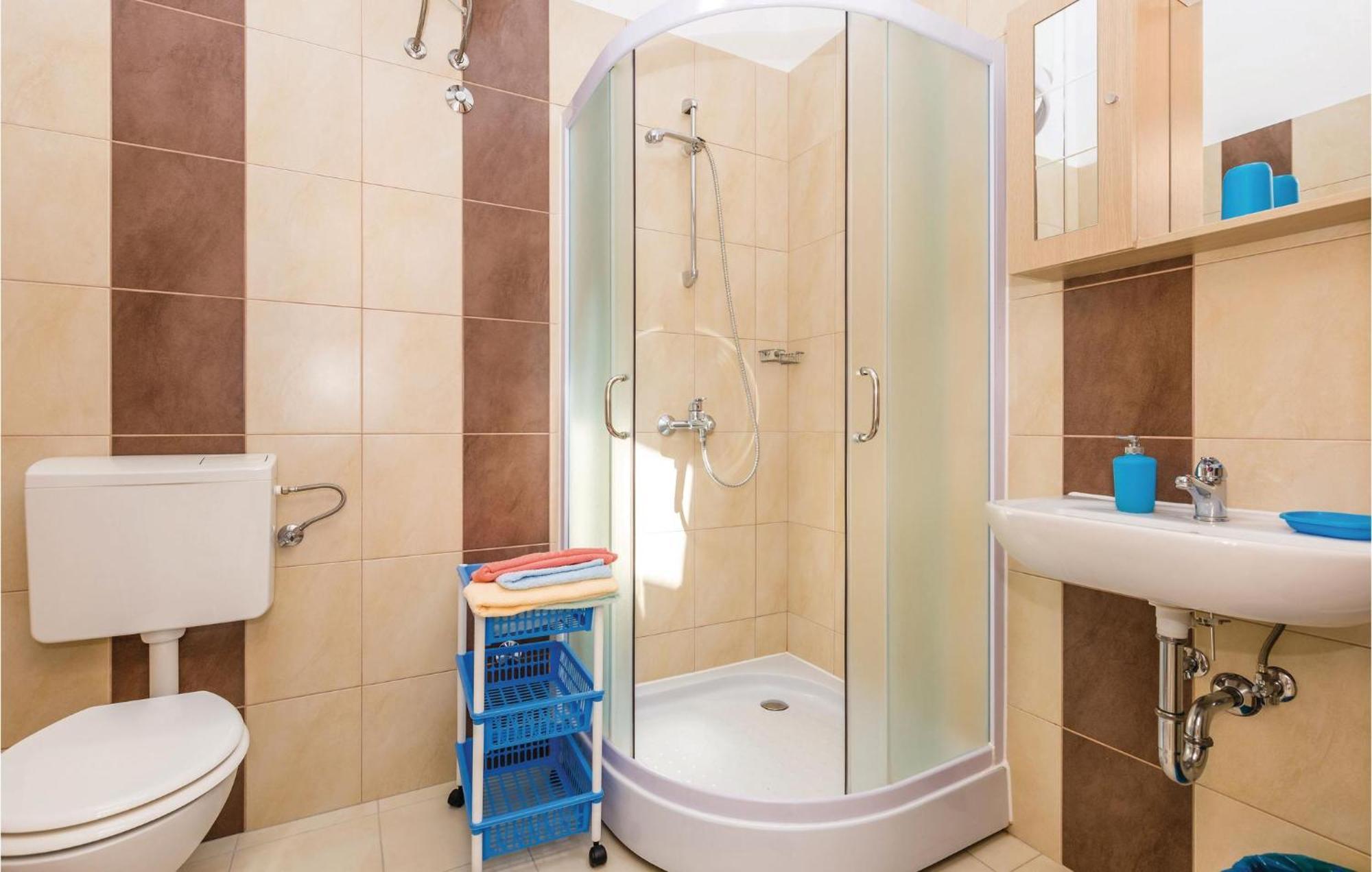 Nice Apartment In Rab With Kitchen Barbat na Rabu Bagian luar foto